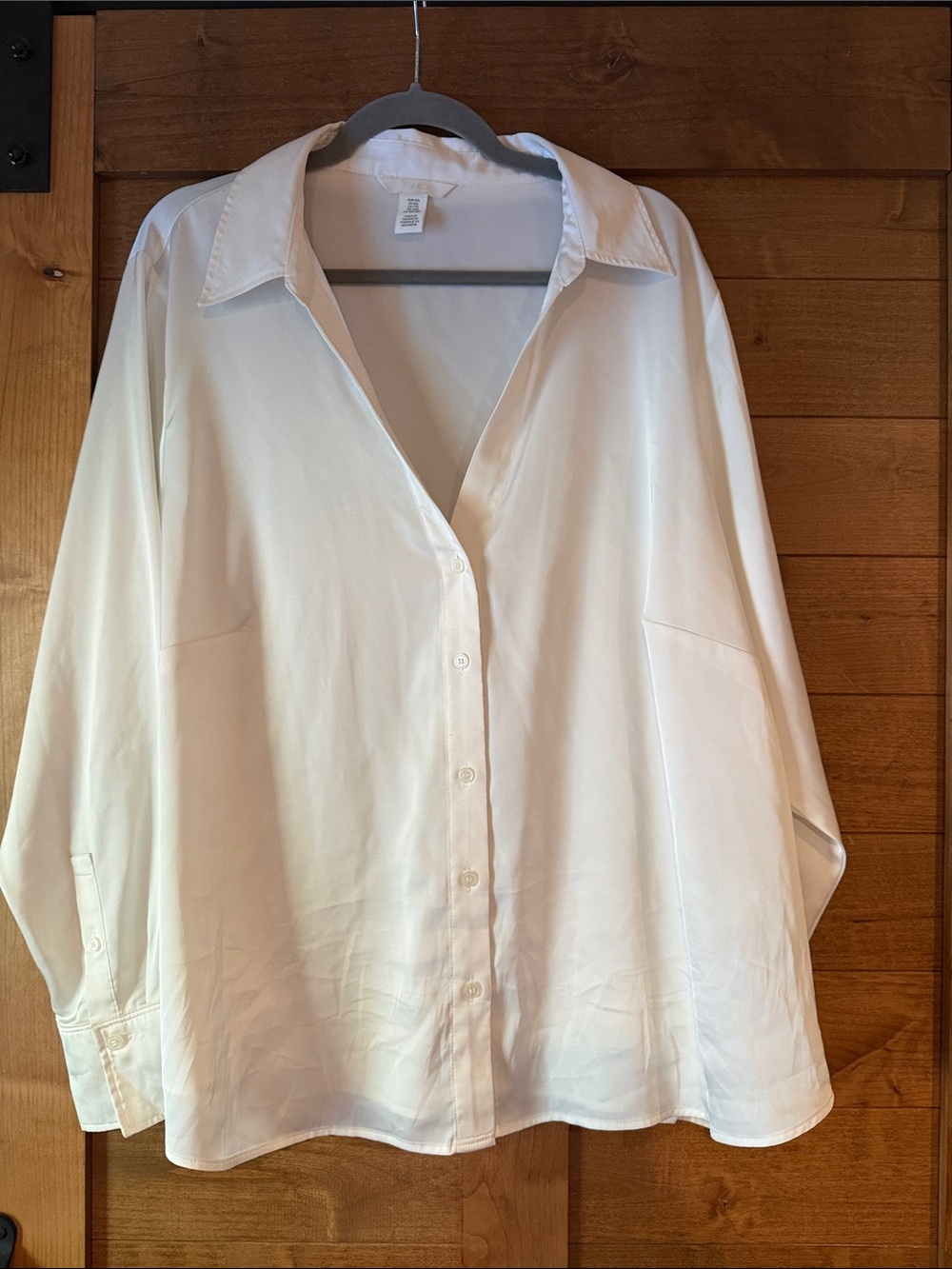 Women's White Button-Front Shirt - Classic Collar